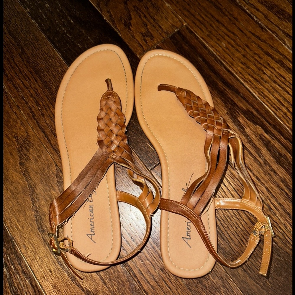 American Eagle Sandals